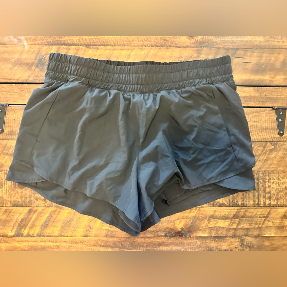 Athletic shorts